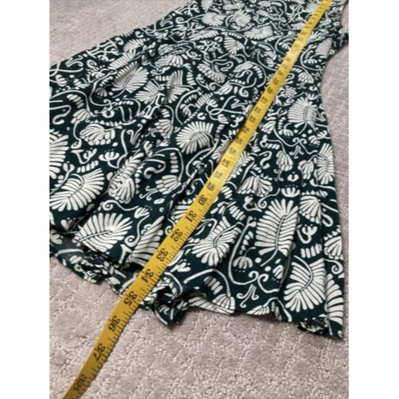 H&M Off White/Forest Green Tropical Print Sleeveless Skater Dress size 2 - Picture 3 of 7